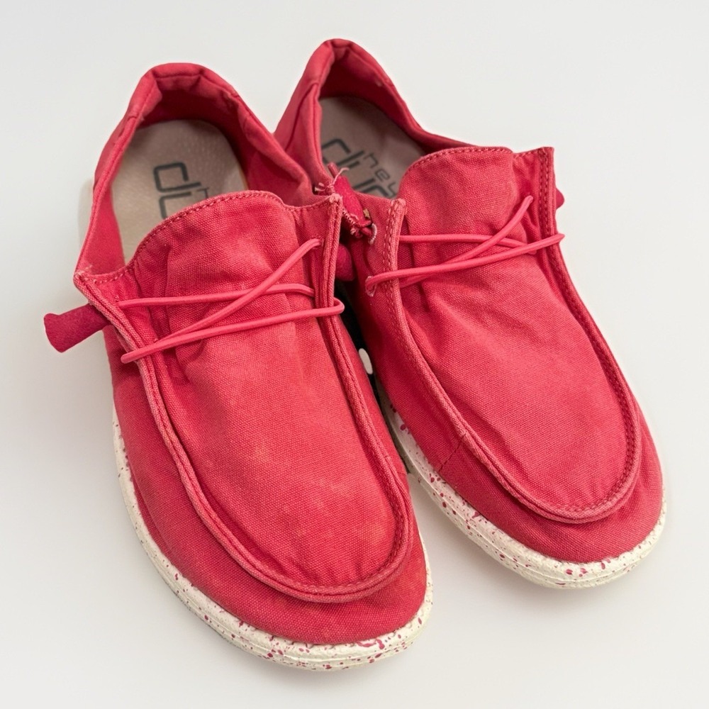 Hey Dude‎ Wendy Coral Women's Size 8 US Slip On Shoes Speckled Sole Casual